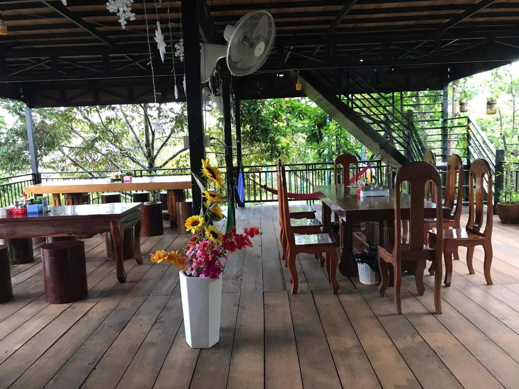 Manel Guesthouse And Restaurant Sen Monorom Exterior foto