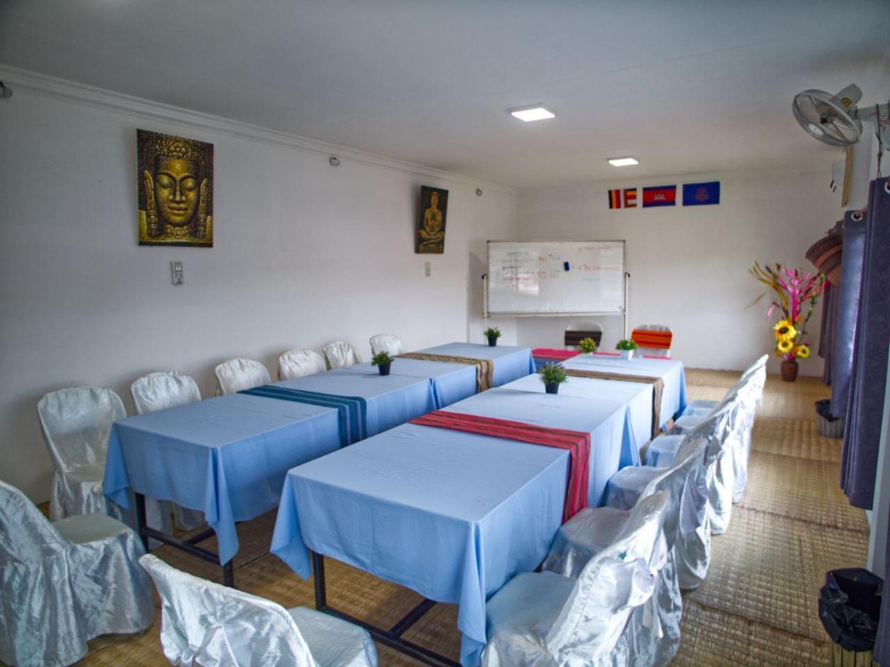 Manel Guesthouse And Restaurant Sen Monorom Exterior foto